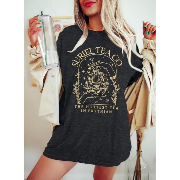 🆕 Women Grey Acotar Velaris Casual Print Top Graphic Suriel Tea Bookish Tshirt - Picture 5 of 6